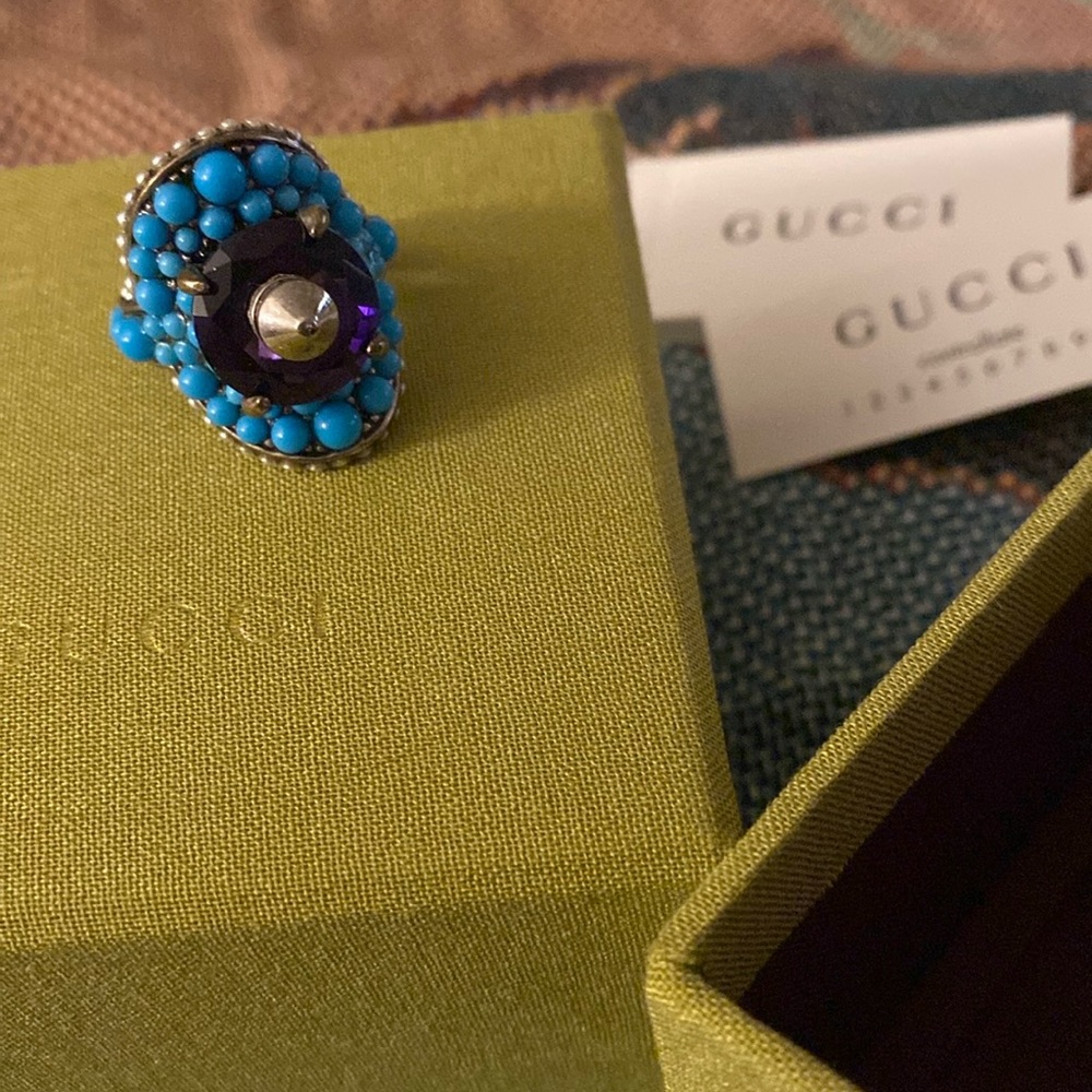 Gorgeous Gucci ring 💙💜